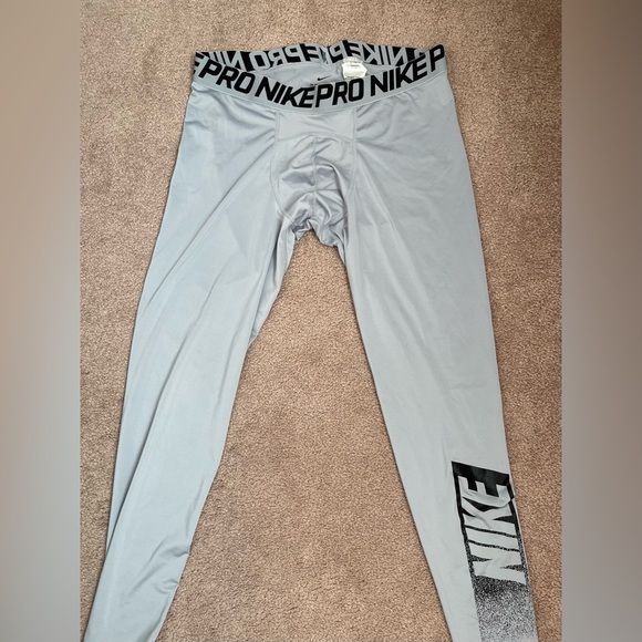Nike Dry Fit Smoke Gray Colored Compression Leggings Size X-Large - Picture 1 of 7
